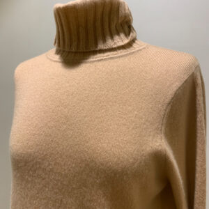 Alternative view of Maglia dolcevita puro cachemire Intreccio by Corte dei Gonzaga